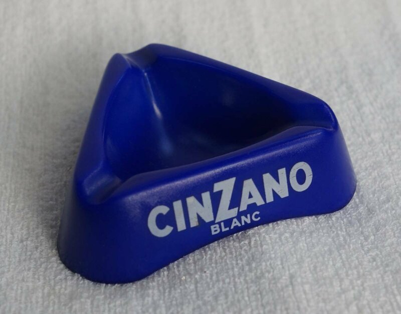 フランスのビンテージ灰皿 CINZANO BLANC 