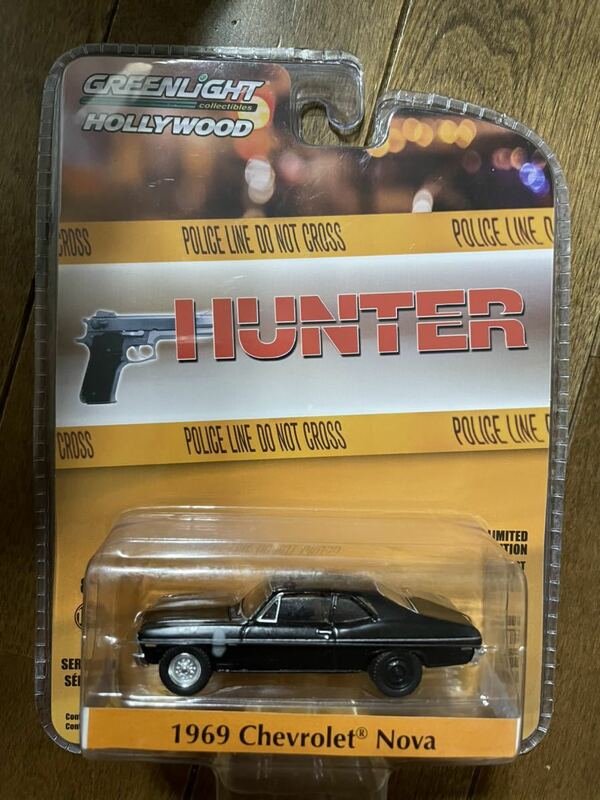 グリーンライト Greenlight 刑事ハンター 1/64 シボレー ノヴァ 覆面パトカー Hunter 1969 Chevrolet Nova ポリスカー ノバ Chevy