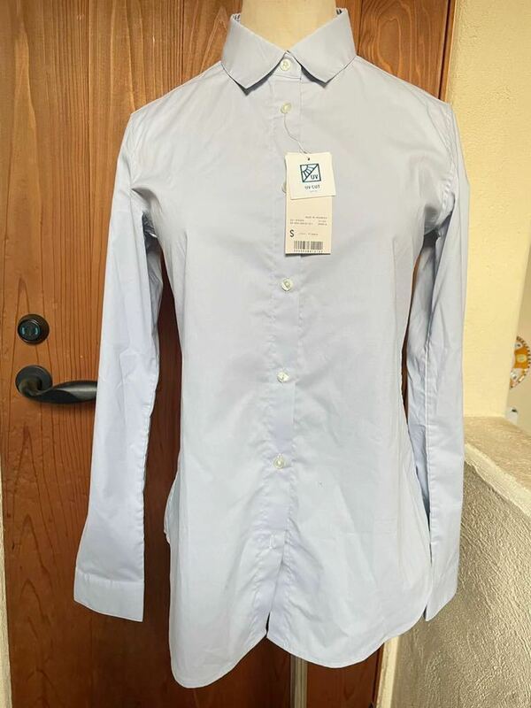新品　UNIQLO ユニクロ　UVカット　ストレッチブロード長袖シャツ　水色　Sサイズ
