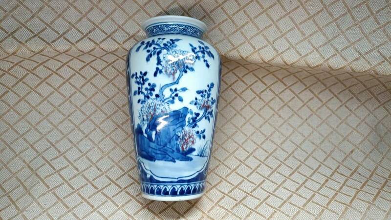 中国 唐物 古瓷 染付 時代物 清代青花釉裏紅花草馬紋瓶