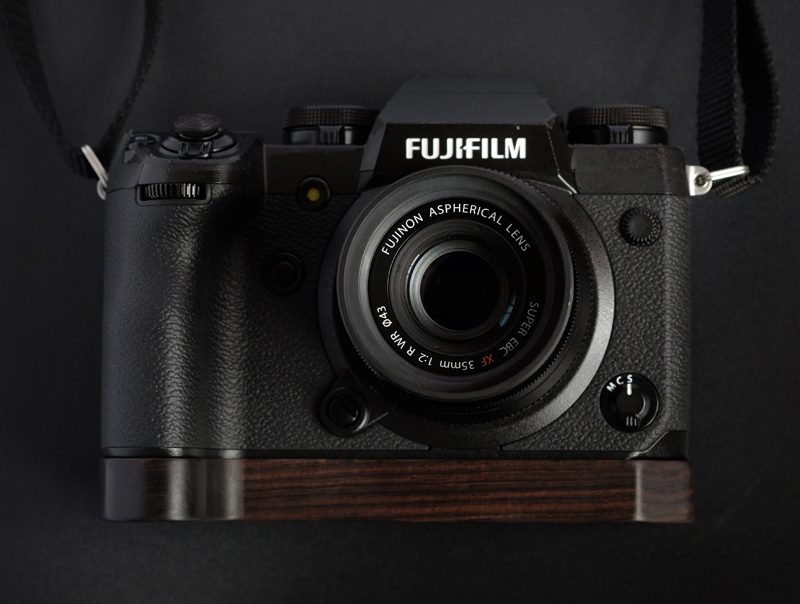 新品 FUJIFILM フジフイルム XH1用 ハンドグリップ（黒檀/エボニー) 