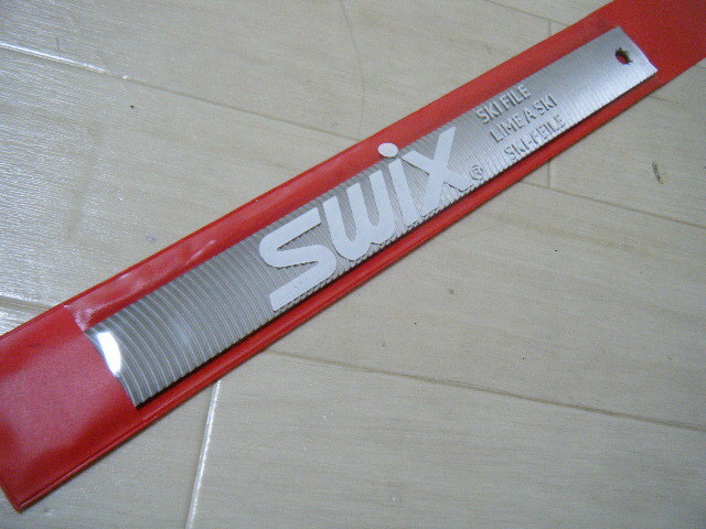 ●新品●　SWIX　３０ｃｍ　波目ファイル　Ｔ0108　●