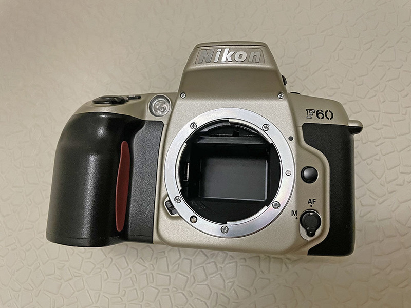 【通電確認済】ニコン F60 Nikon 一眼レフ 匿名配送可能 おてがる配送