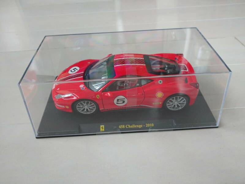 デアゴスティーニ？　1/24 フェラーリ チャレンジ Ferrari 458 Challenge 2010 red レッド 赤 No.5 Bburago?　ケース台座は付きません