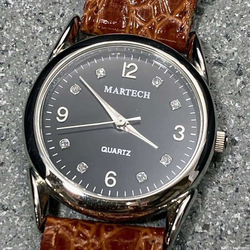【未使用 / 即決 / 送料185円】 MARTECH 黒の文字盤 石付き ラインストーン付き 高級感 / メンズ腕時計 No.20831-2 Bok