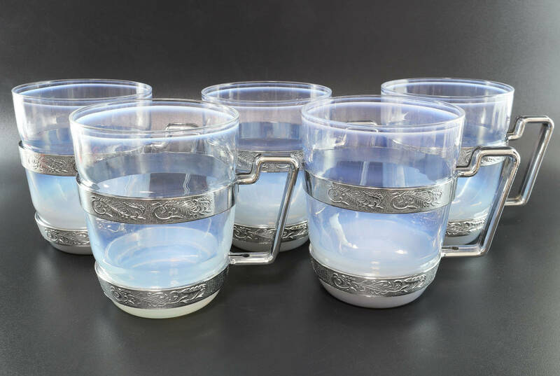 【梟】ヴィンテージ 乳白ガラス アルミホルダー マグカップ 5個 ミルクガラス アンティーク 5客 セット コップ グラス 金属ホルダー コンビ