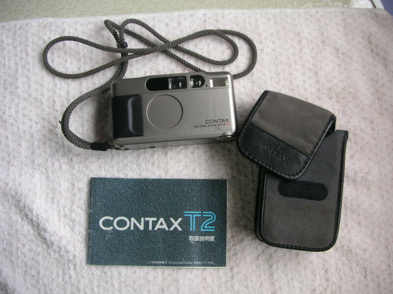  CONTAX T2 　　コンタックス T2　　　 フィルム コンパクトカメラ