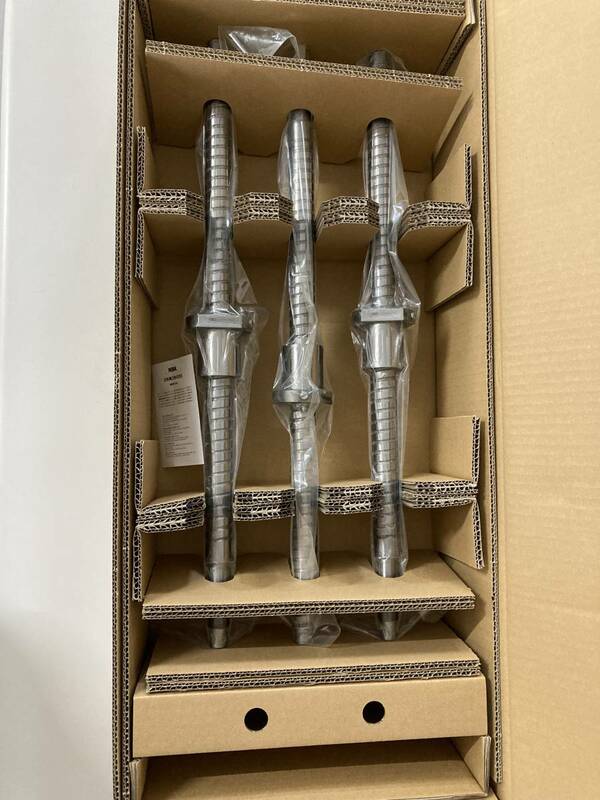 NSK 日本精工ボールネジ BALL SCREWS W2504-1416PSS-C3Z10 ３本 未使用