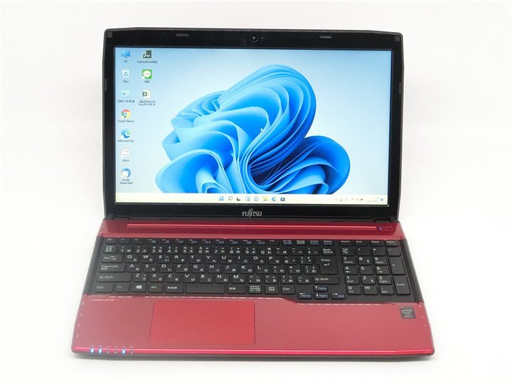 カメラ/中古ノートパソコンFMV　AH53/R　4世代Corei7-4702MQ/15.6型/8GB/新品SSD256GB/HDMI/無線WIFI/Bluetooth/テンキー/WIN11/office搭載