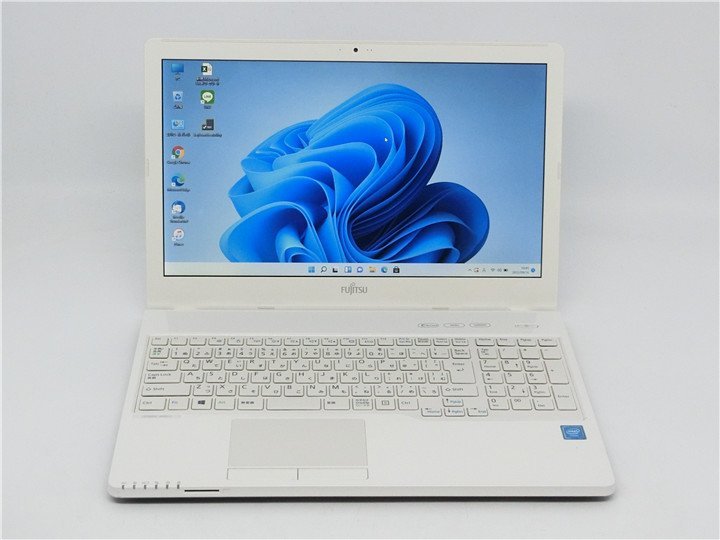 カメラ/中古/15.6型/ノートPC/Win11/新品SSD256/8GB/Celeron　3205U/FUJITSU　AH42/X無線WIFI/HDMI/USB3.0/Bluetooth/ office搭載送料無料