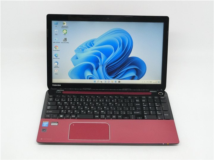 WEBカメラ/中古/15.6型/ノートPC/Win11Pro/新品SSD256/8GB/COREi3 4005U/TOSHIBA　T554/45LR　テンキー 　office搭載 　送料無料