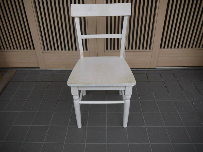 【H20919】アンティーク 木製 椅子 チェア ディスプレイ 工業系 シャビー 古道具 家具 店舗什器 ホワイト 白 ①