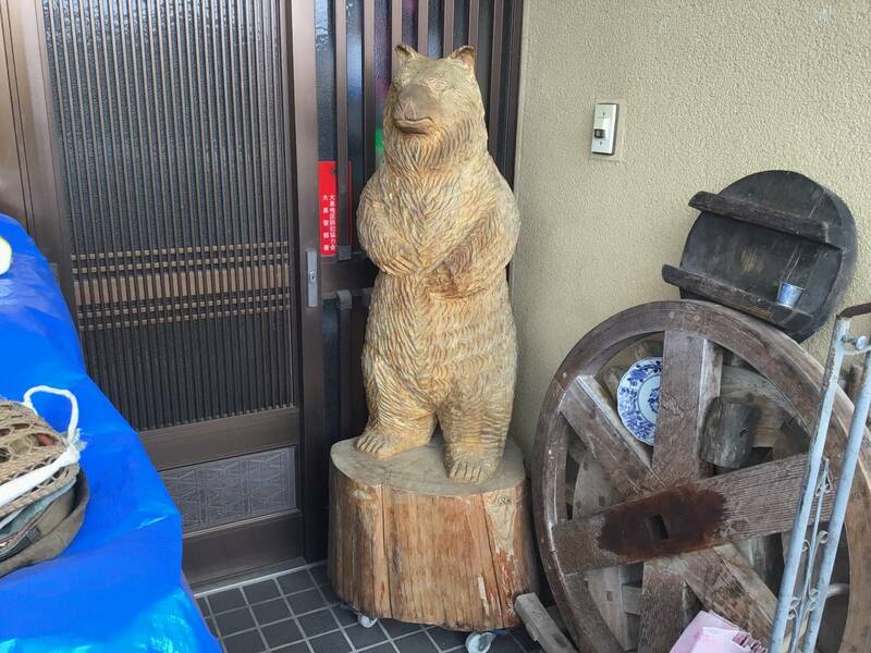 群馬から引き取り限定　チェーンソーアート　木彫り　熊　　