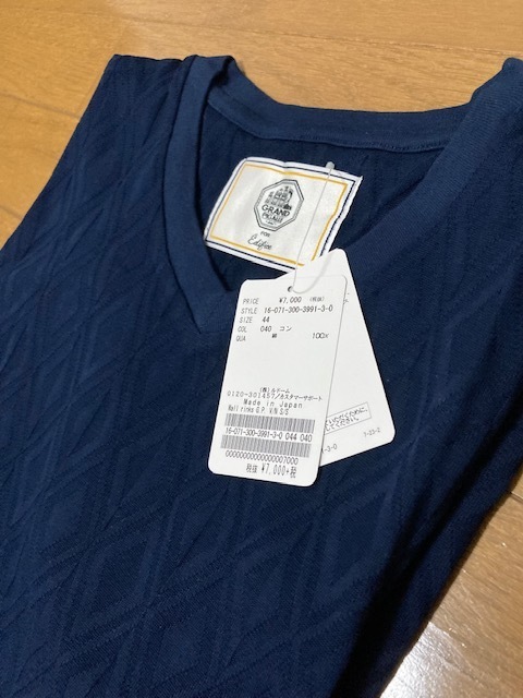 新品 タグ付き EDIFICE エディフィス 総柄 Grand Pigalle Hotel / wall rinks Vネック Tシャツ 日本製 ネイビー S エディフィス NAVY 