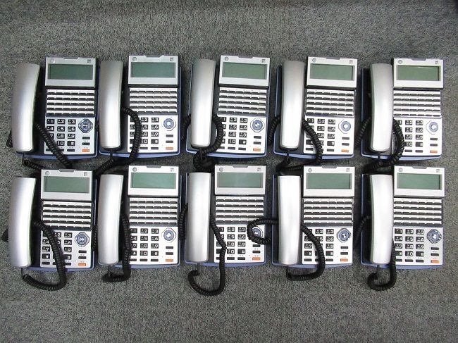 【中古】【10台セット】 TD720(K) SAXA/サクサ PLATIA/プラティア 30ボタン標準電話機 【ビジネスホン 業務用 電話機 本体】