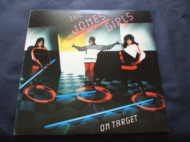 LP The Jones Girls - On Target (1983)