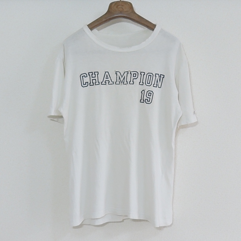 チャンピオン Champion ロゴ ナンバリング 半袖 Tシャツ メンズ 目つき トップス ダメージ ホワイト 6785