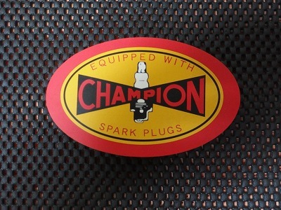 【レア ステッカー 一覧】★チャンピオン スパーク プラグ★CHAMPION SPARK PLUGS★レトロタイプ/楕円 ステッカー★サイズ 7.1×11.6㎝★☆