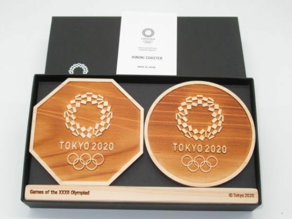 O 17-5 美品 2020 東京オリンピック HINOKI COASTER 檜製コースター 2枚セット オリンピック エンブレム 記念品 オブジェ 装飾小物