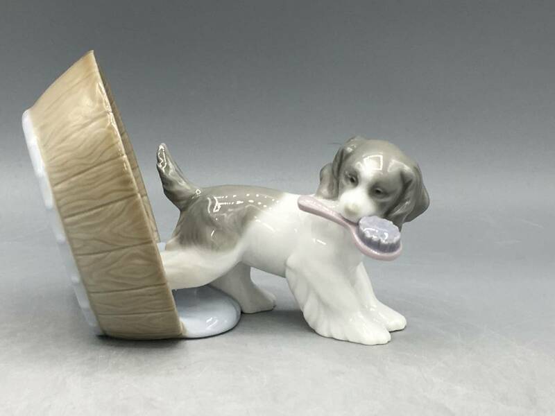 国内発送 リヤドロ ナオ 陶器人形 犬 フィギュリン スペイン製 陶器 置物 リアドロ Nao ナオ 1451 オブジェ (82-60-614)