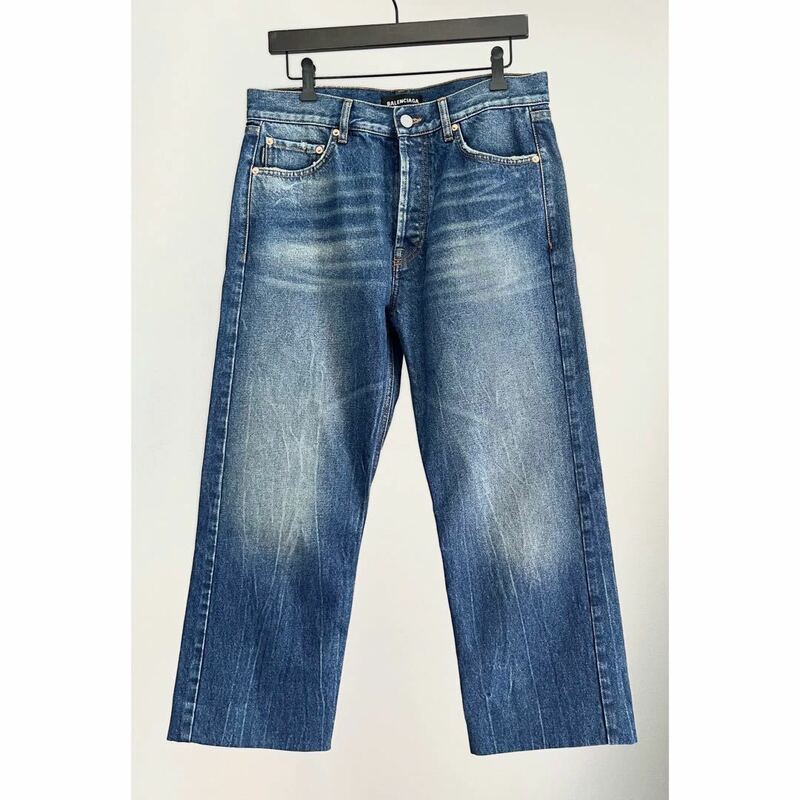 BALENCIAGA AW2019 CROPPED DENIM col.INDIGO size.31