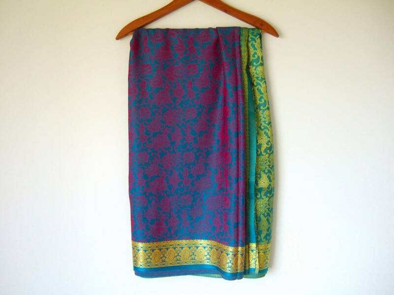 本場 サリー 6m 絹 シルク SILK 豪華 織物 ネパール NEPAL ウエディング 衣装 舞台 六甲サリース vintage インテリア 布 sari saree