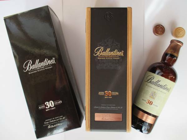 空瓶 Ballantine’s バランタイン30年 ウイスキー スコッチ 木箱 空き箱 紙箱 フタ コルク