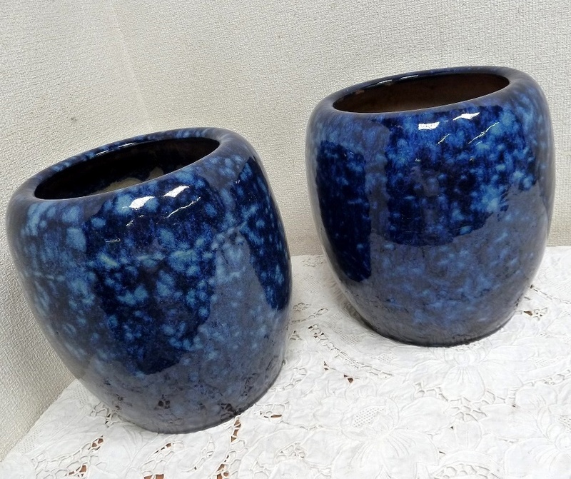 (☆BM)☆[SALE]陶器製 藍色 手あぶり火鉢 2点セット 高さ25×直径24㎝ 対 ペア ブルー 青 昭和レトロ 旧家蔵出し品 アンティーク 時代物