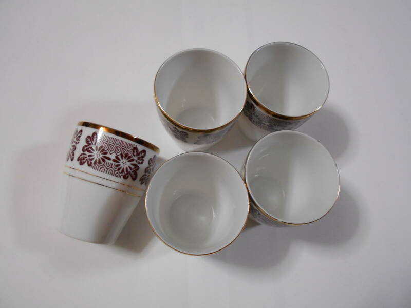 未使用長期保存品　 湯呑み茶碗 5客 金彩 yamahyo CHINA 茶器 和食器 昭和レトロ