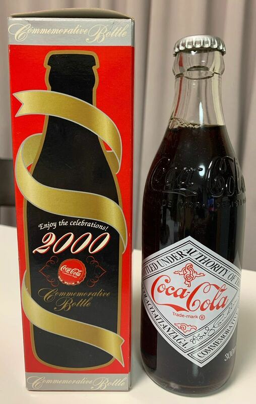 新品未開栓品 COCA-COLA ミレニアム　コカコーラ記念ボトル　ビンテージ　　　コレクターズアイテム