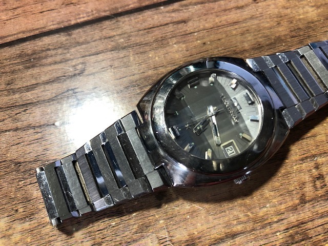 良好 希少 レア ヴィンテージ TECHNOS テクノス Kaiser SWISS デイト カットガラス グレー系 純正ブレス 自動巻 メンズ 腕時計
