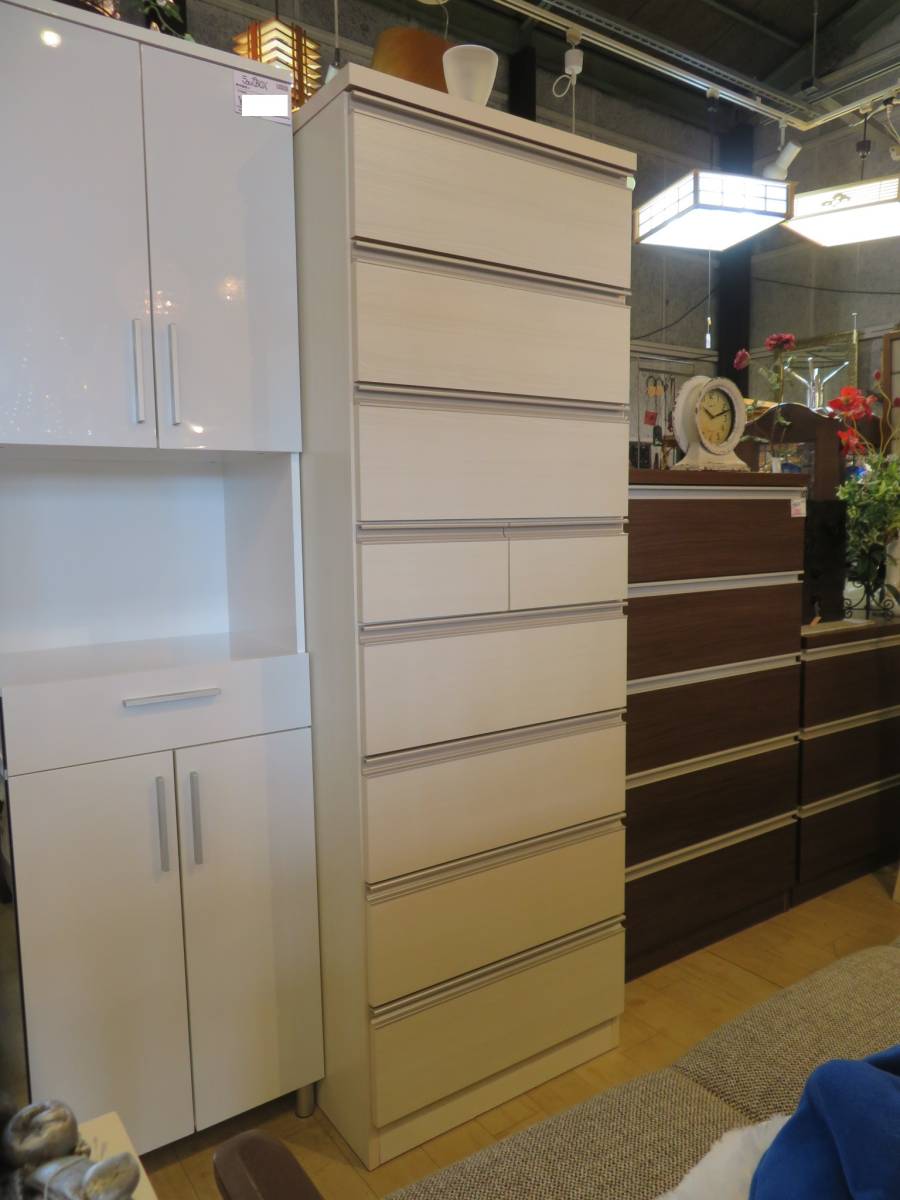 値下げ【愛知近郊・配送可】チェスト　タワーチェスト　木製　木目　ホワイト系　8段　収納　大容量　高さ178.5cm×幅60.2cm×奥行43cm