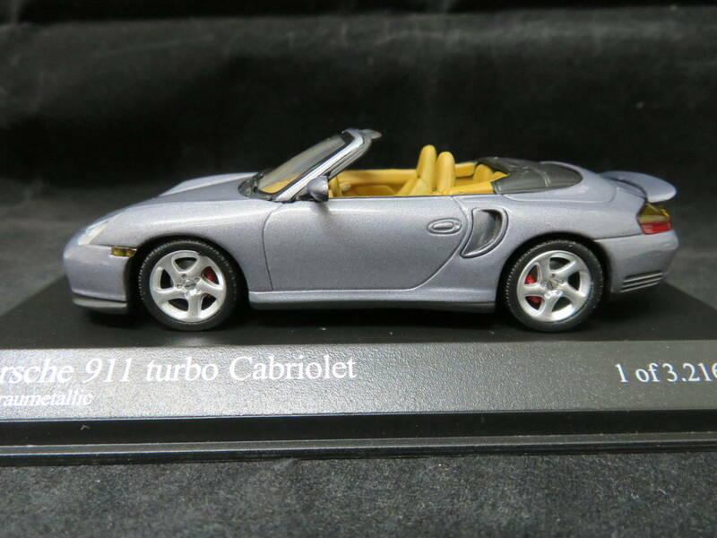 1/43　ポルシェ　911　ターボ　カブリオレ　2003　グレーメタリック