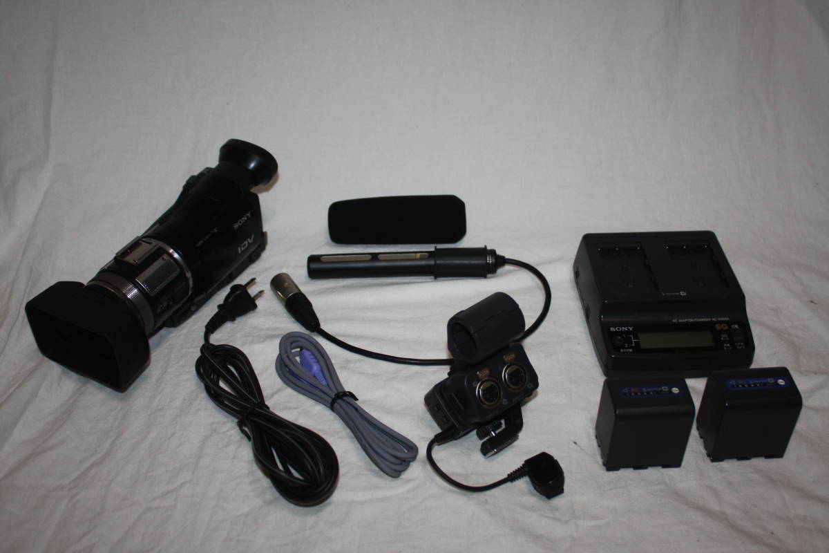 SONY　HVR-A1J　HDVカムコーダー　付属品多数（検：HXR-、PMW-、PXW-、DSR-）
