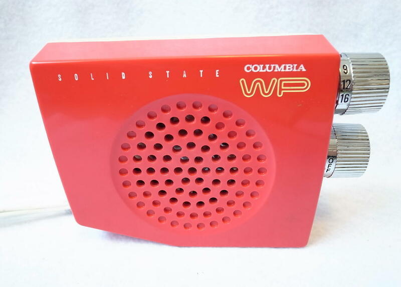 【日本コロンビア ラジオ】COLUMBIA MODEL T-108 (中波) AMポータブルラジオ 大きさ横約13.5cm×縦約9cm 昭和レトロ
