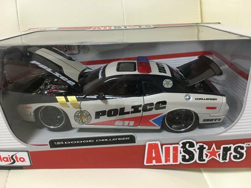 マイスト　1/24 DODGE CHALLENGER POLICE Maisto AllStars