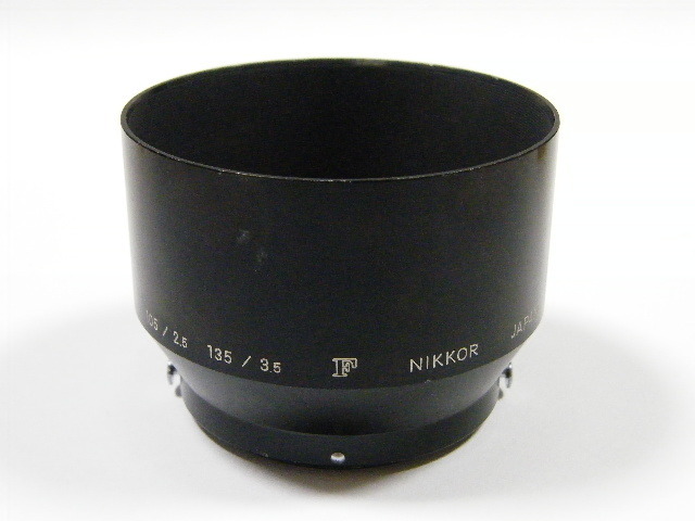◎ Nikon 105/2.5 135/3.5 (大文字「Ｆ」刻印) NIKKOR ニコン 中望遠レンズ用 旧型 メタルフード (52mm径)