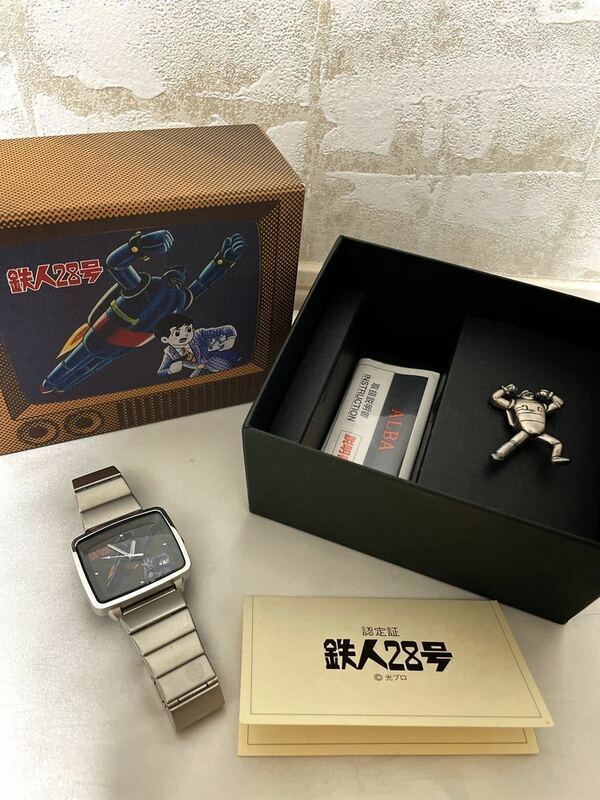 美品！動作確認済 セイコー SEIKO アルバ 鉄人28号 メンズ 腕時計 3000本限定 ピンバッジ付 裏ブタシール付 20世紀のテレビヒーロー QZ