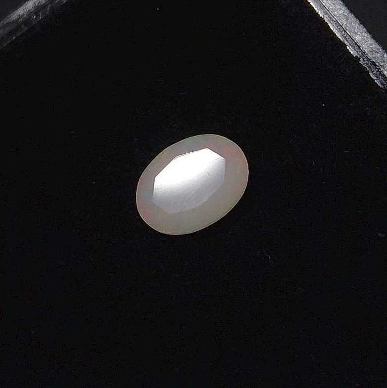 ①0.76ct オパール カボション ルース ケース付き オーバルカット エチオピアオパール プレシャスオパール