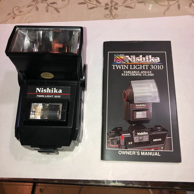 ストロボ　NISHIKA TWIN LIGHT 3010 3Dカメラ専用　美品　動作確認済み　　使用説明書付き