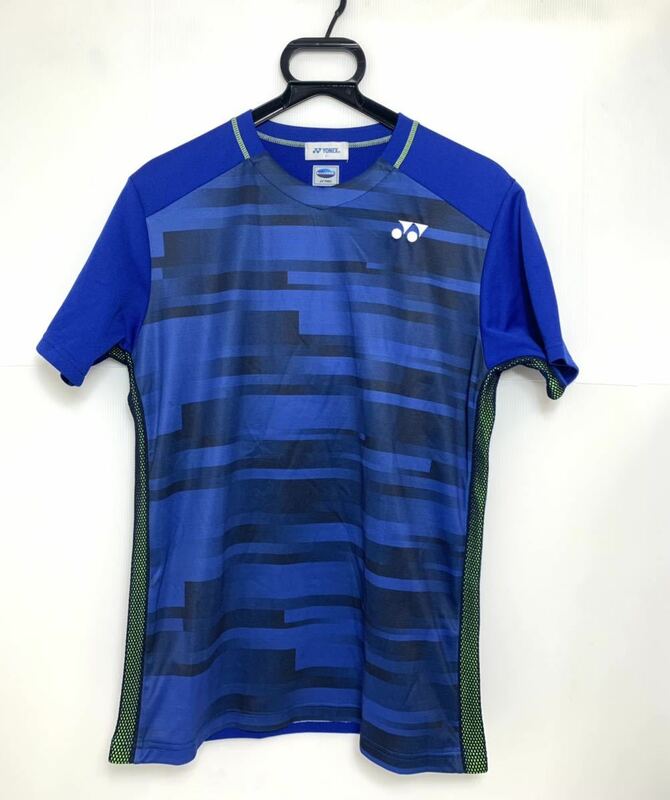 【美品】YONEX ヨネックス ユニセックスLサイズ　バドミントンスポーツウェア　練習用　トレーニング　オリジナルバックプリントあり