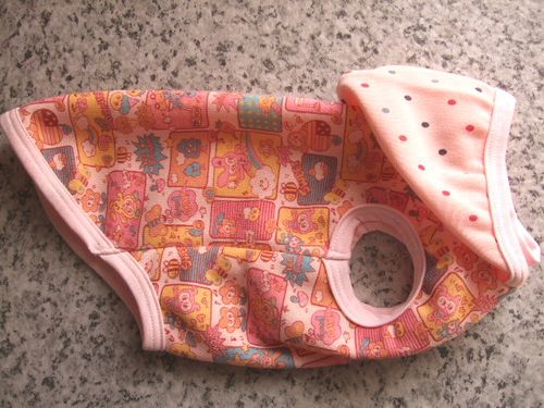 犬服T61-M■Mサイズ■トイプードル等小型犬用ピンク色コミック柄裏フリースパーカー＊ハンドメイド