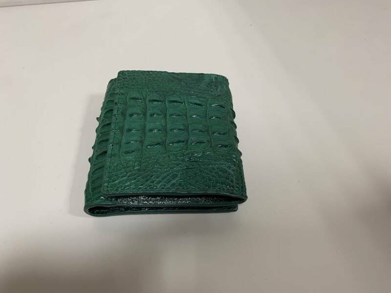 【質屋 尾張屋商店 東京】カイマン 本物 ２つ折り財布 緑 