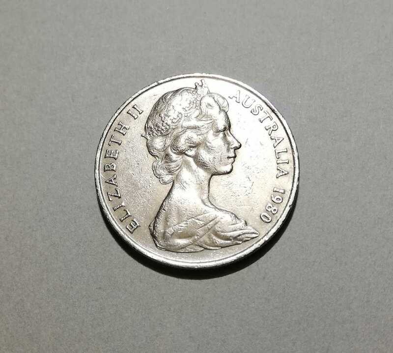 オーストラリア　1980年　エリザベスⅡ　20セントコイン　