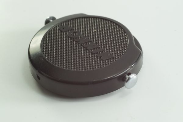 CAP-04郡『 難有 ピン欠品 とてもキレイ』Nikon 34.5mm径 J.U.M.515,897 Nippon Kogaku ニコン スナップ式 レンズキャップ
