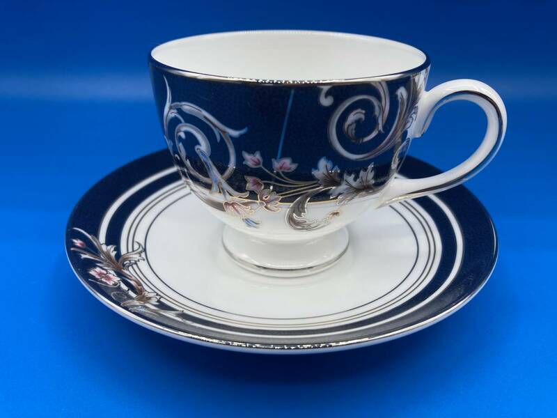 【未使用　保管品　箱なし】Wedgwood ウェッジウッド ★ルネサンスブルー ★カップ&ソーサー(2) ★サイズ 87mm×高さ71mm / 148mm