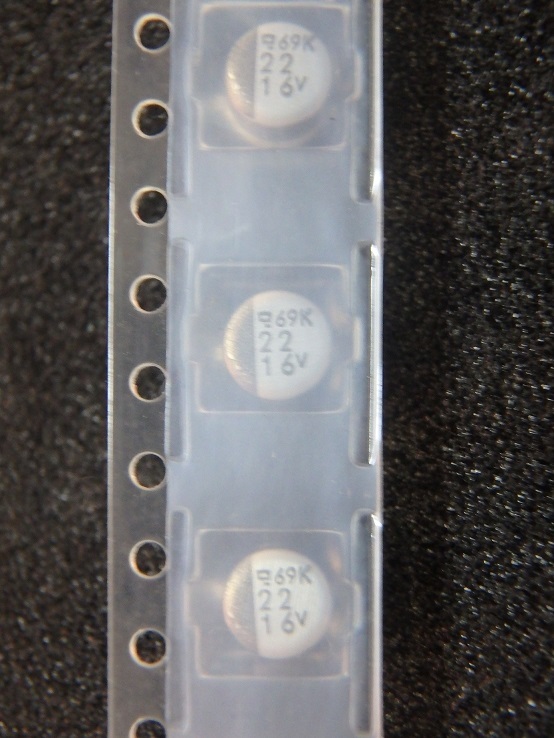 日本ケミコン　アルミ電解コンデンサ　EMVK160ADA220ME55G　50個入　16V　22μF　5×5.5
