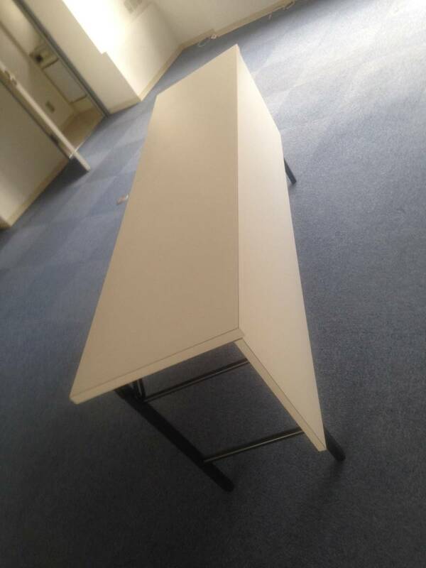 白大□会議机□秋葉原シンプルでスマートなダイニングテーブル平机ワークデスク効率的なデスク作業机ホワイトwhite白色
