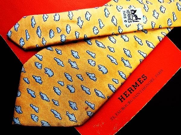 ♪3052D♪状態並品【雲 兎 動物 柄】エルメス 【HERMES】ネクタイ