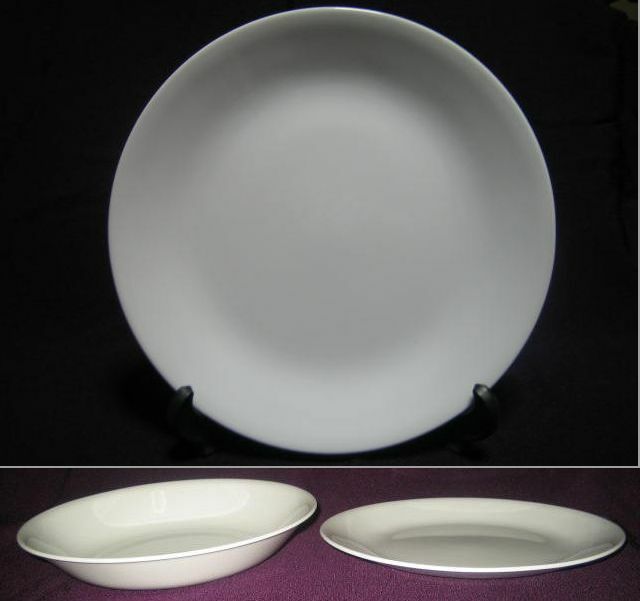 USA製★CORELLE　CORNING　コレール プレート　中皿 ウインターフロストホワイト 皿 直径 21.5cm 無地 １枚★